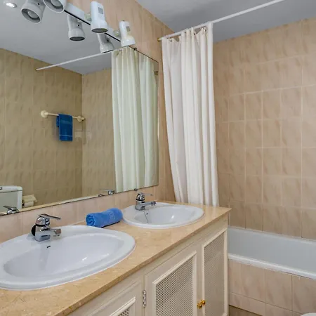 Ivy Golf View By Interhome
